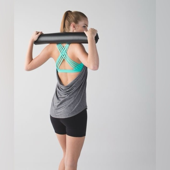 Lululemon Wild Tank 2 in 1 Built in Bra Flowy Workout Tank - Picture 7 of 9